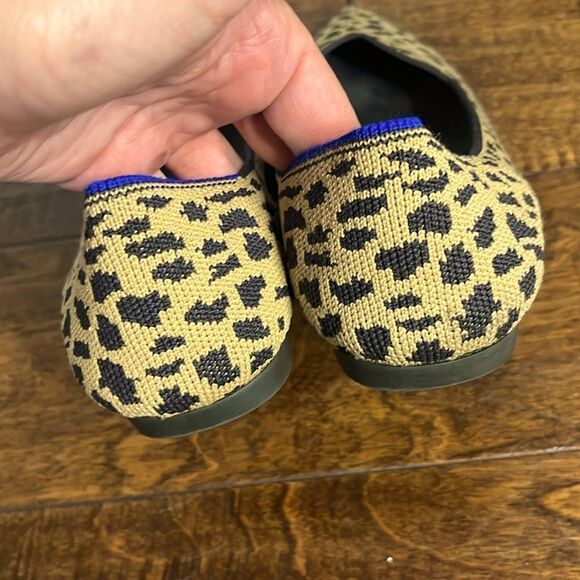 Rothy’s The Point Leopard Slip On Animal Print Cheetah Flats Retired, size 8.5 - Picture 4 of 9